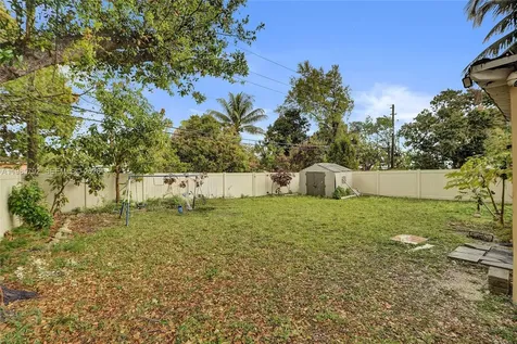 1675 NE 160th Street North Miami Beach FL 33162