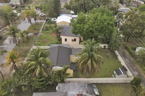 1675 NE 160th Street North Miami Beach FL 33162