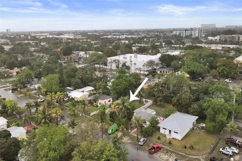 1675 NE 160th Street North Miami Beach FL 33162