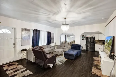 1675 NE 160th Street North Miami Beach FL 33162