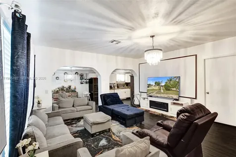 1675 NE 160th Street North Miami Beach FL 33162