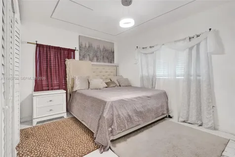1675 NE 160th Street North Miami Beach FL 33162