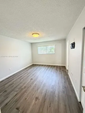 5290 W 21st Court Hialeah FL 33016
