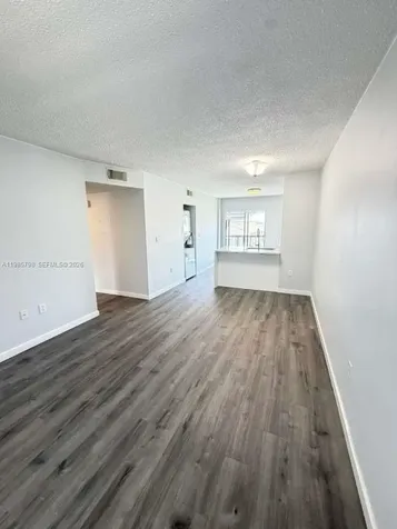 5290 W 21st Court Hialeah FL 33016