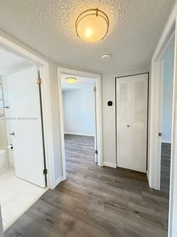 5290 W 21st Court Hialeah FL 33016