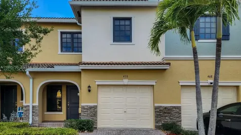 470 NE 194th Terrace Miami FL 33179