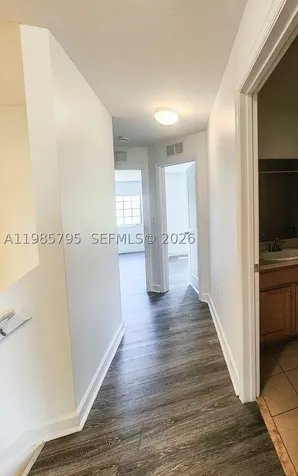 470 NE 194th Terrace Miami FL 33179