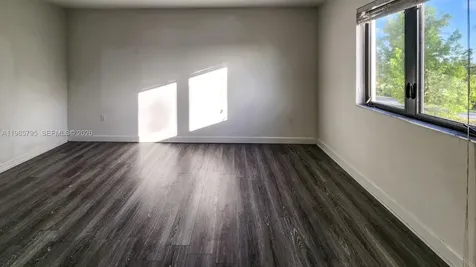 470 NE 194th Terrace Miami FL 33179