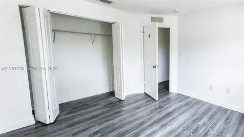 470 NE 194th Terrace Miami FL 33179