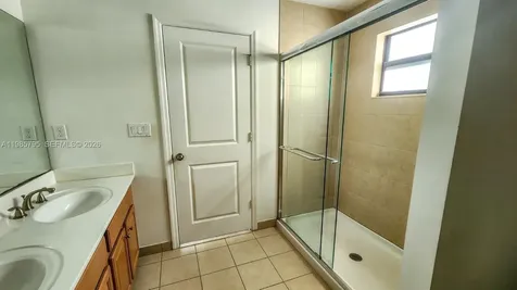 470 NE 194th Terrace Miami FL 33179