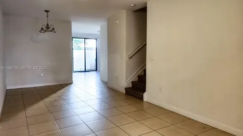 470 NE 194th Terrace Miami FL 33179