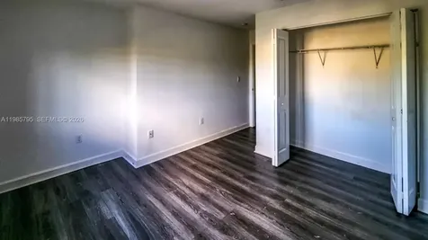 470 NE 194th Terrace Miami FL 33179