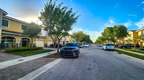 470 NE 194th Terrace Miami FL 33179