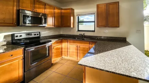 470 NE 194th Terrace Miami FL 33179