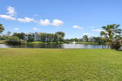 9306 NW 80th Street Tamarac FL 33321