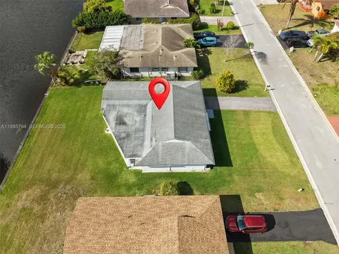 9306 NW 80th Street Tamarac FL 33321
