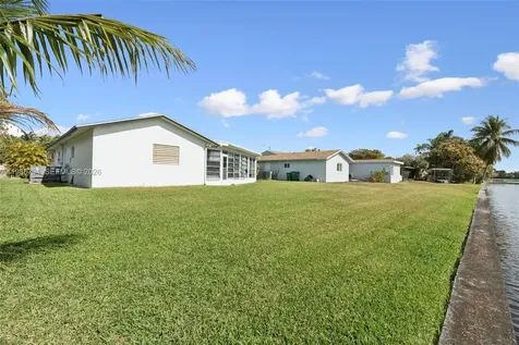 9306 NW 80th Street Tamarac FL 33321