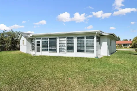 9306 NW 80th Street Tamarac FL 33321