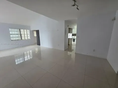 710 SW 99th Court Circle Miami FL 33174