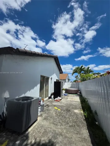 710 SW 99th Court Circle Miami FL 33174