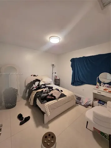 710 SW 99th Court Circle Miami FL 33174