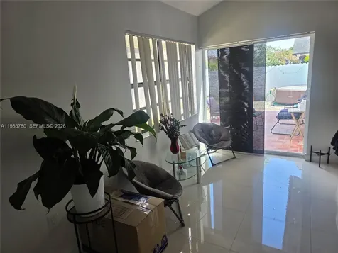 710 SW 99th Court Circle Miami FL 33174