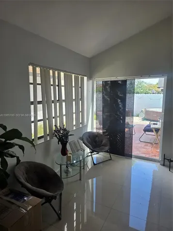710 SW 99th Court Circle Miami FL 33174