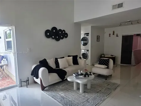 710 SW 99th Court Circle Miami FL 33174