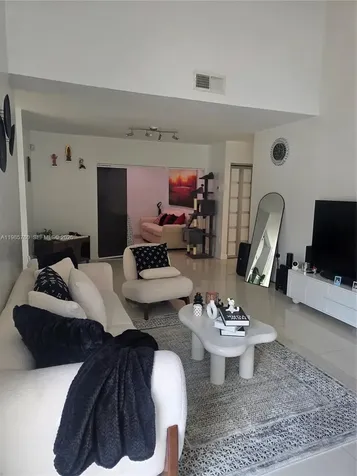 710 SW 99th Court Circle Miami FL 33174