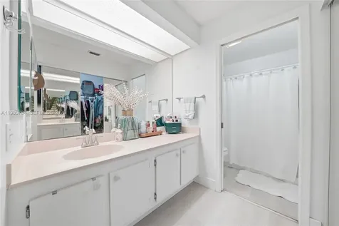 677 SE 22nd Drive Homestead FL 33033