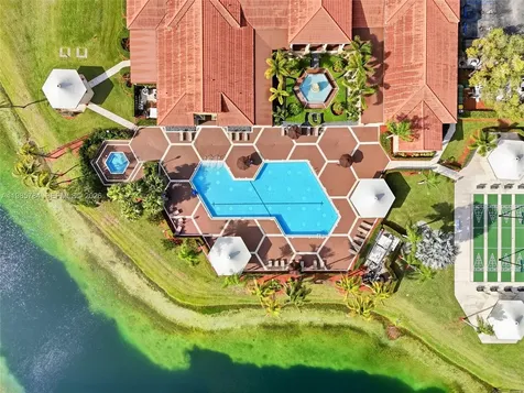 677 SE 22nd Drive Homestead FL 33033
