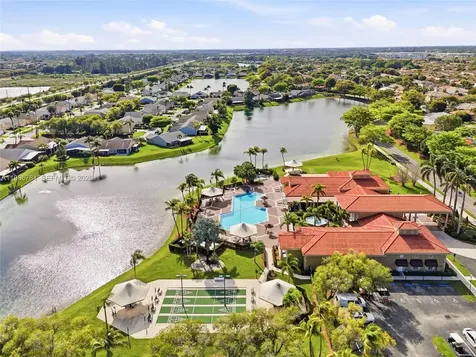 677 SE 22nd Drive Homestead FL 33033