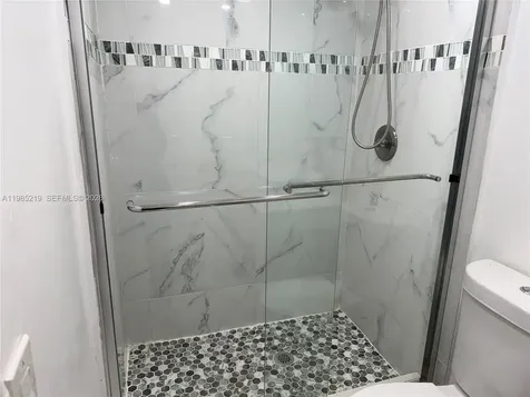 6055 W 19th Avenue Hialeah FL 33012