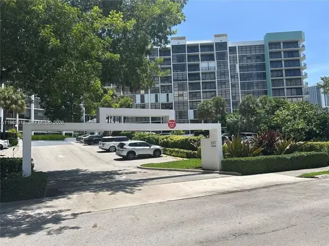 400 Leslie Drive Hallandale Beach FL 33009