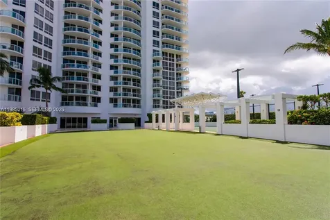 6365 Collins Avenue Miami Beach FL 33141