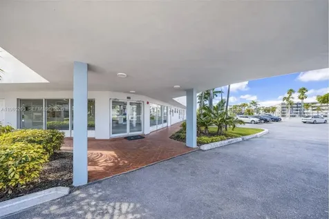 1750 NE 191st Street Miami FL 33179