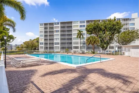 1750 NE 191st Street Miami FL 33179