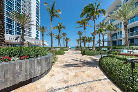 6799 Collins Avenue Miami Beach FL 33141
