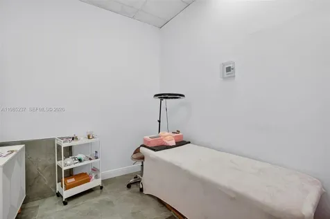 Full Service Beauty Salon For Sale In Bird Road Miami FL 33165