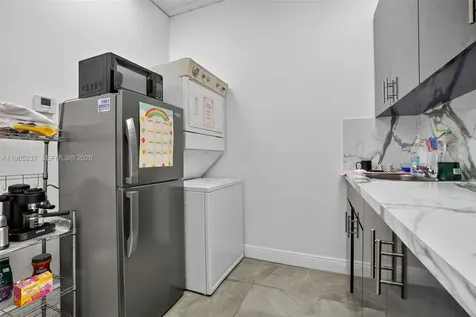 Full Service Beauty Salon For Sale In Bird Road Miami FL 33165