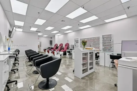 Full Service Beauty Salon For Sale In Bird Road Miami FL 33165