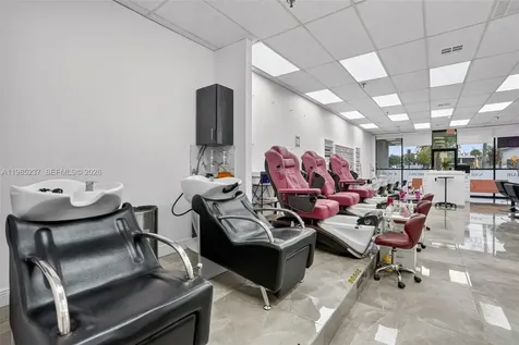 Full Service Beauty Salon For Sale In Bird Road Miami FL 33165