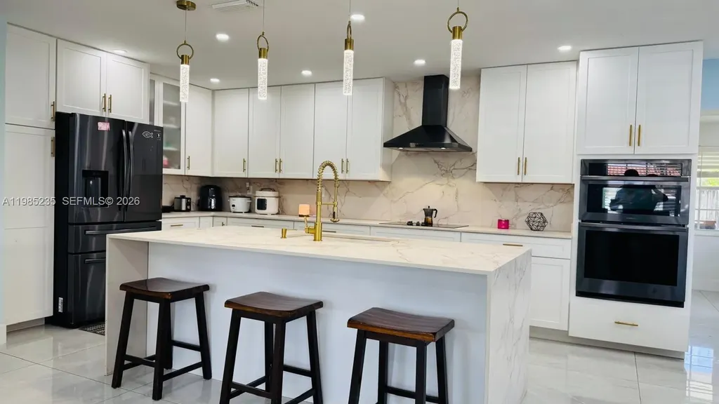 9770 SW 13th Terrace Miami FL 33174