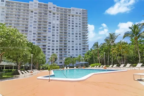 2801 NE 183rd Street Aventura FL 33160
