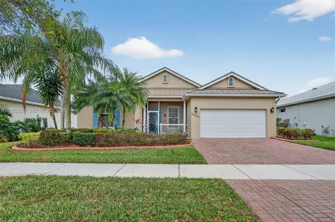 10701 SW Waterway Lane Port St. Lucie FL 34987