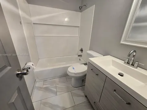 6627 Winfield Boulevard Margate FL 33063