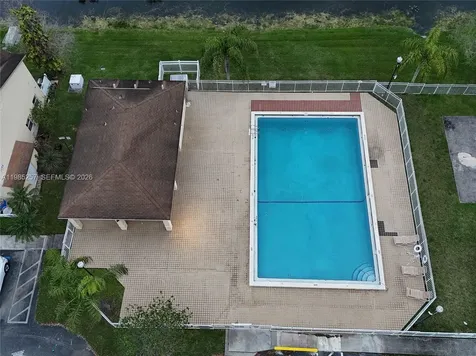 6627 Winfield Boulevard Margate FL 33063