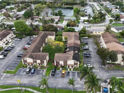 6627 Winfield Boulevard Margate FL 33063