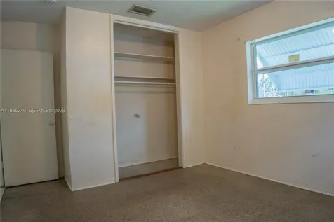 3230 SW 47th Avenue West Park FL 33023