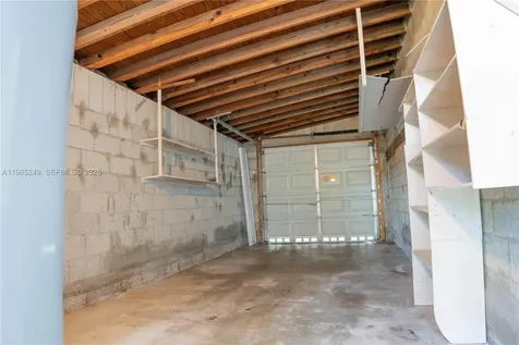 3230 SW 47th Avenue West Park FL 33023